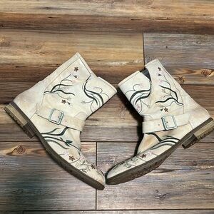 Cento X Cento Anthropologie Embroidered Blush/Pink/Tan Cowboy Cowgirl Boots